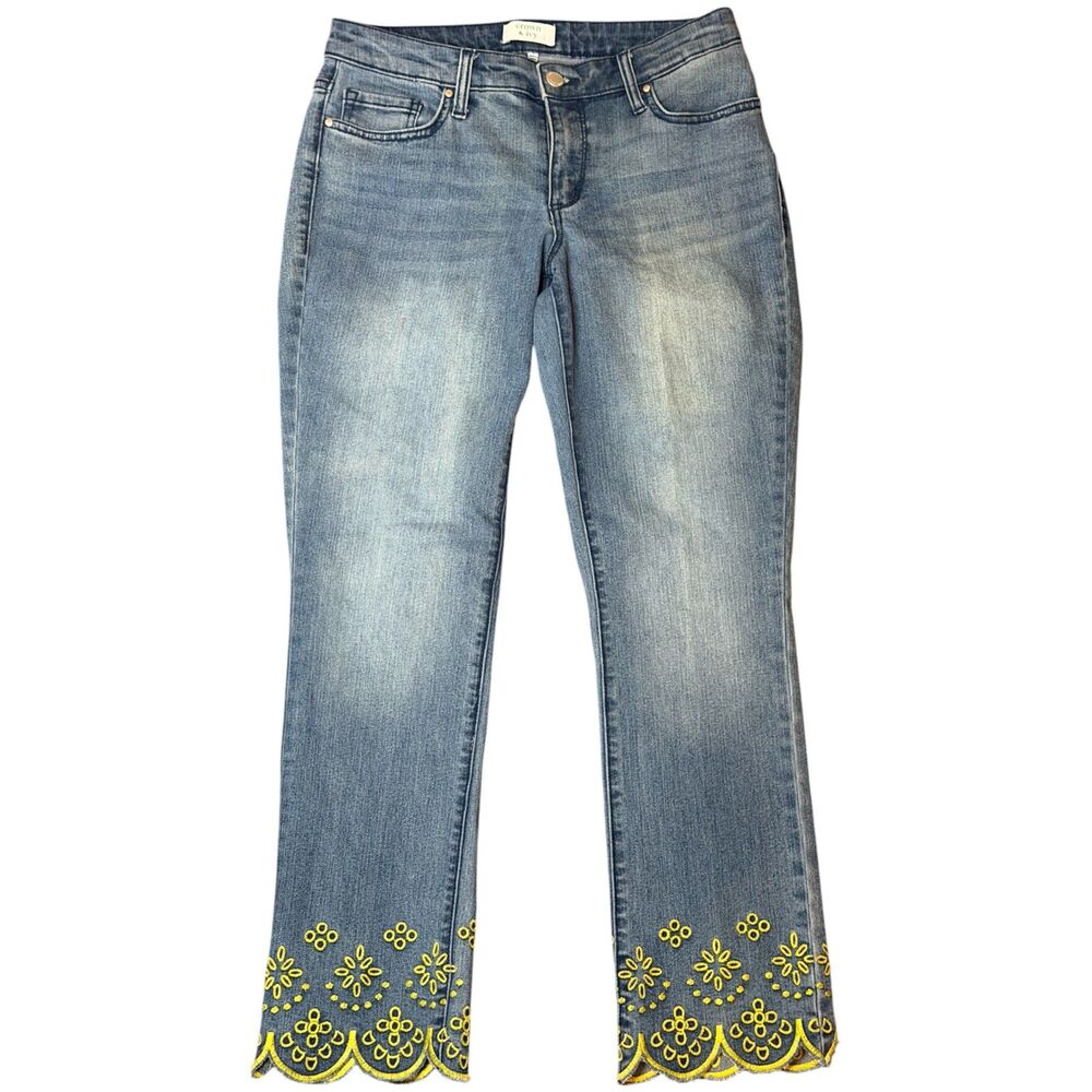 Crown & Ivy Yellow Scalloped Embroidered Hemline Light-Wash Jeans - Size 4